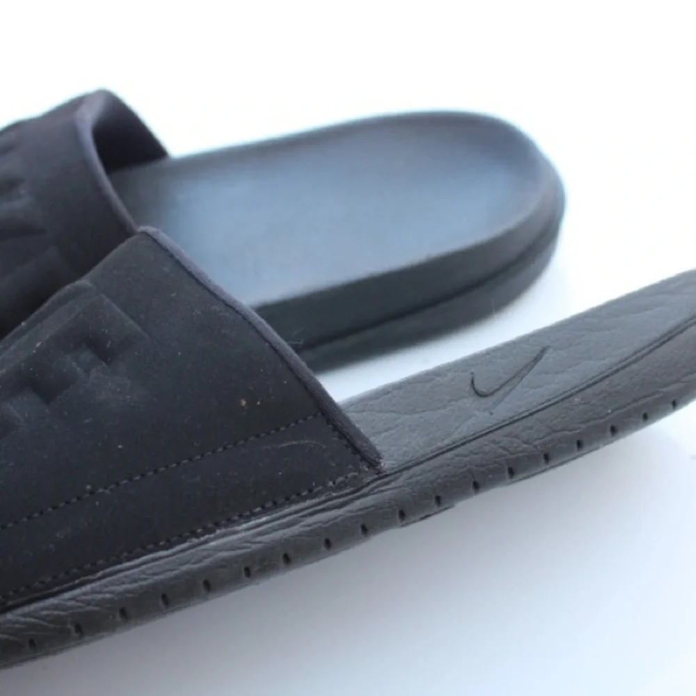 Nike Women's Offcourt Slides